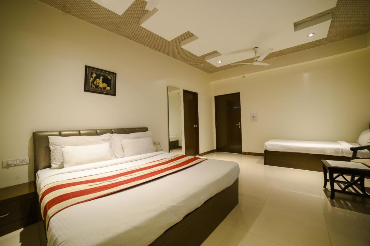 Hotel Karan Vilas Agra  Dış mekan fotoğraf