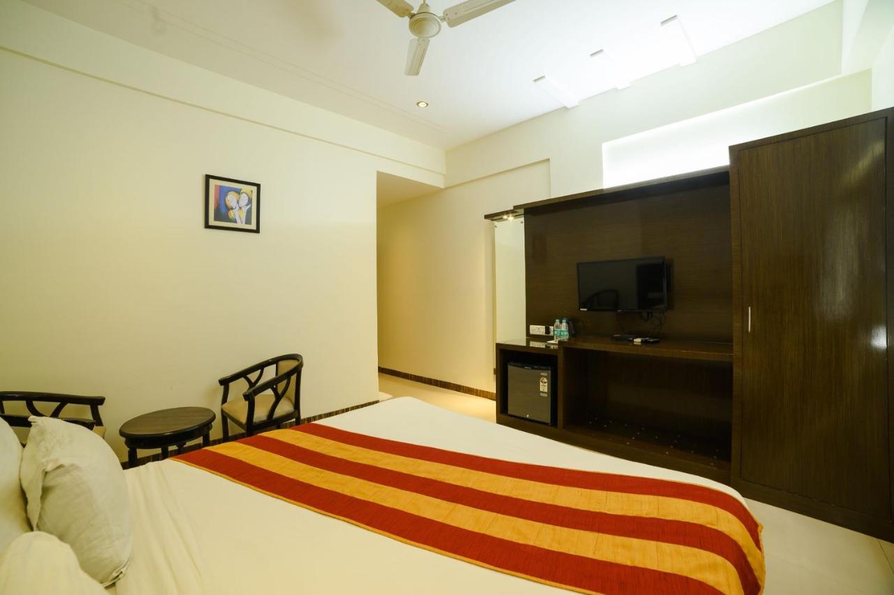 Hotel Karan Vilas Agra  Dış mekan fotoğraf