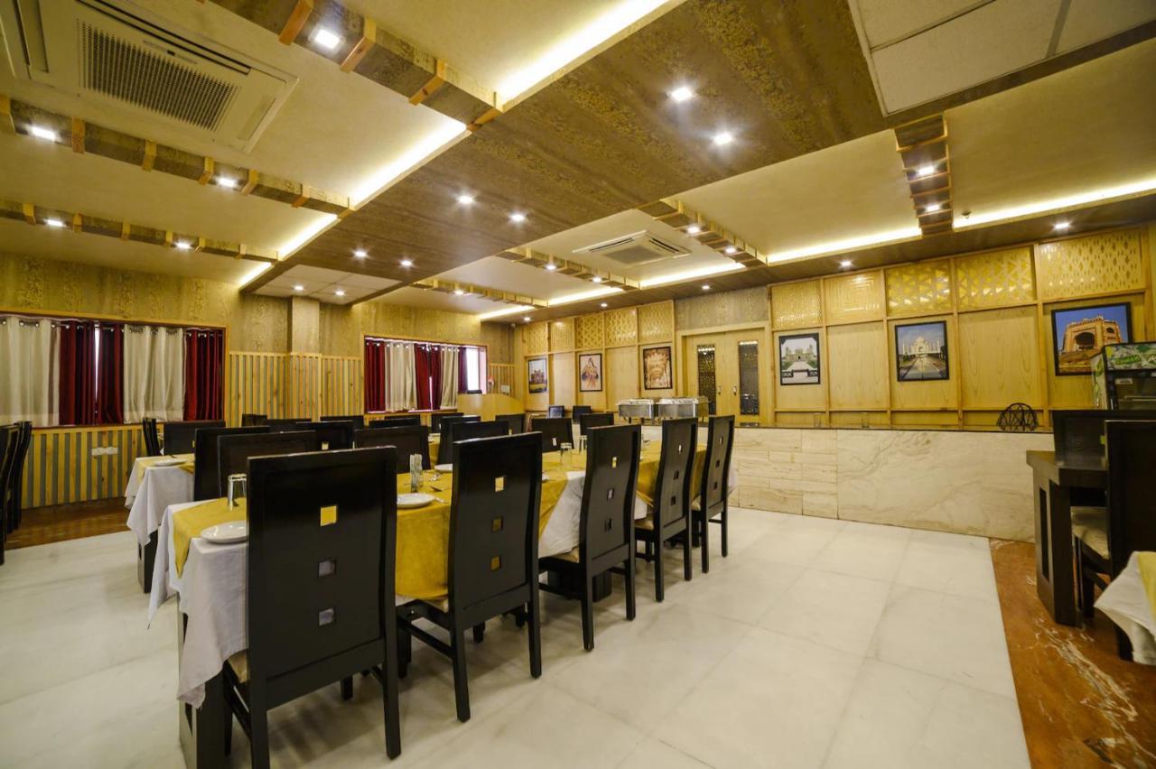 Hotel Karan Vilas Agra  Dış mekan fotoğraf